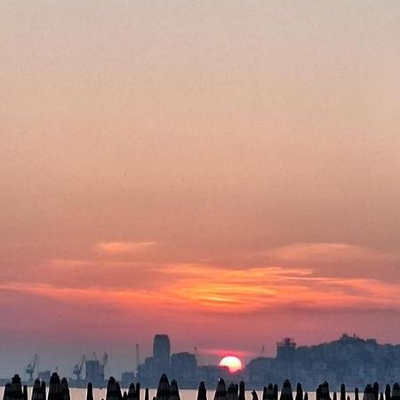 Geni Apartment Durres Bagian luar foto